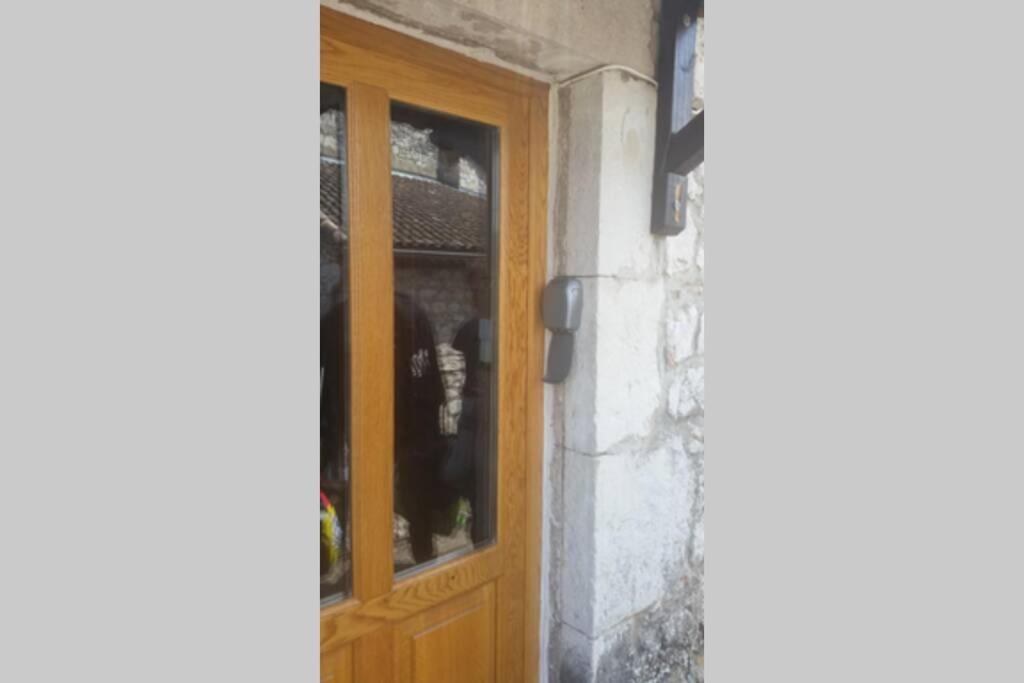 בלאזוק Maison Pierre Et Voute Au Coeur Du Village מראה חיצוני תמונה