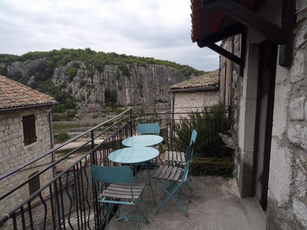 בלאזוק Maison Pierre Et Voute Au Coeur Du Village מראה חיצוני תמונה