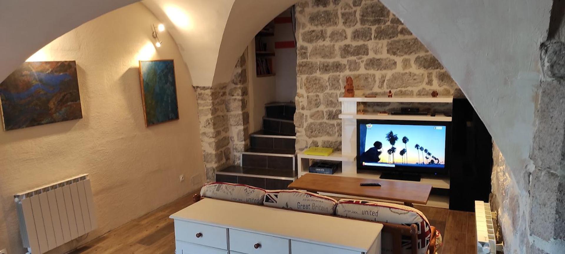 בלאזוק Maison Pierre Et Voute Au Coeur Du Village מראה חיצוני תמונה